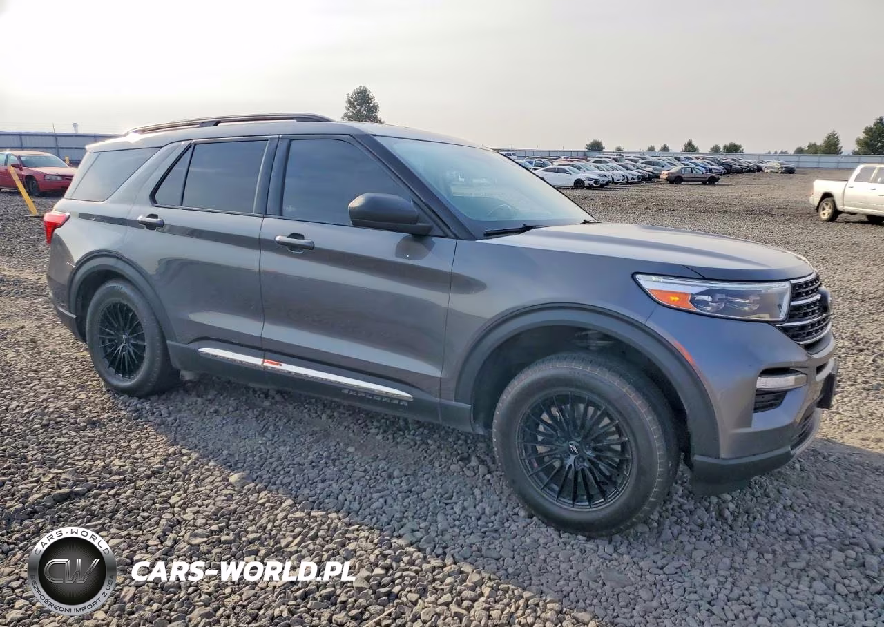 2023 Ford Explorer Xlt VIN:1FMSK8DH0PGA58348 - 4