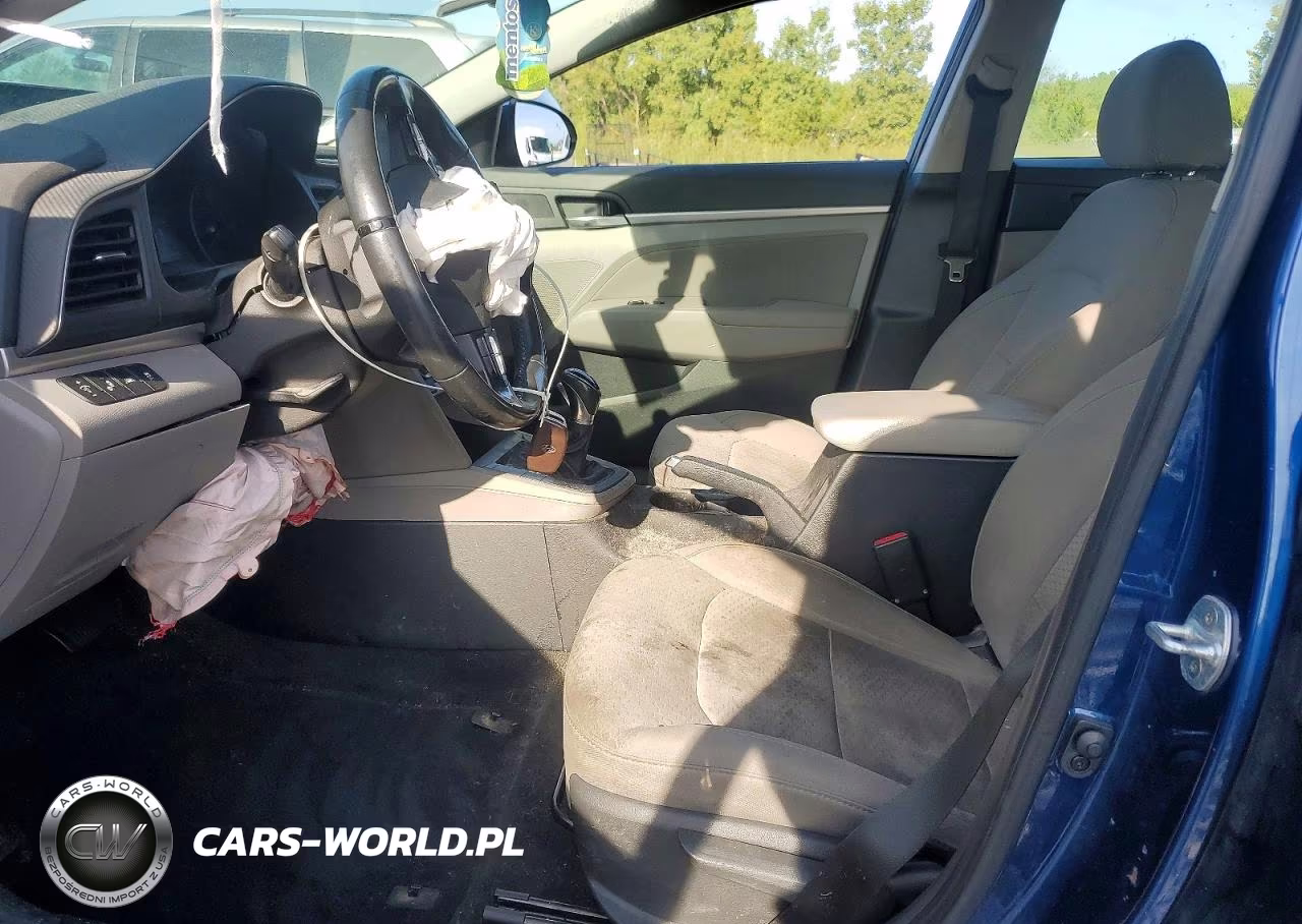 2019 Hyundai Elantra Value Edition VIN:5NPD84LF6KH405870 - 7