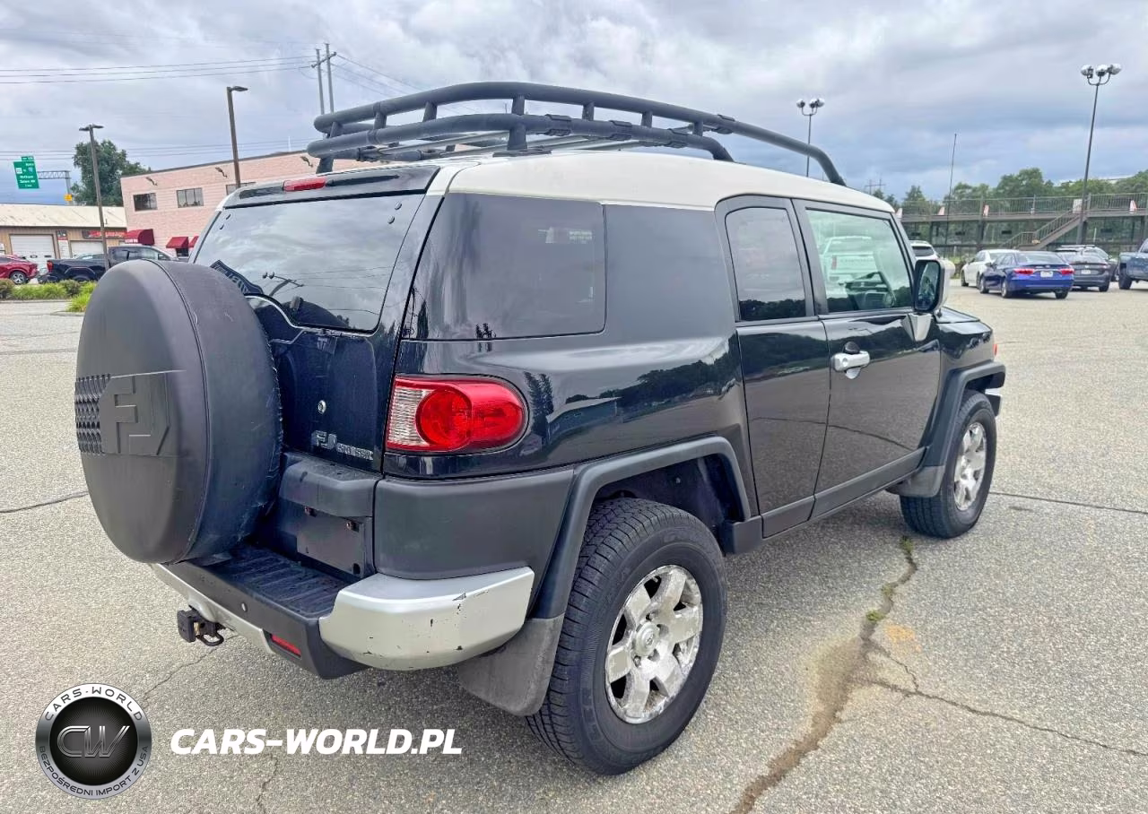 2008 Toyota Fj Cruiser Base VIN:JTEBU11F58K032394 - 4