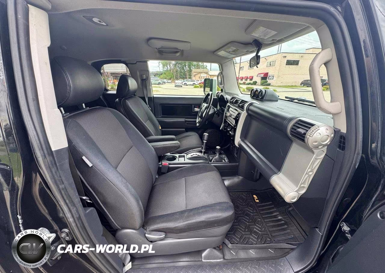 2008 Toyota Fj Cruiser Base VIN:JTEBU11F58K032394 - 5