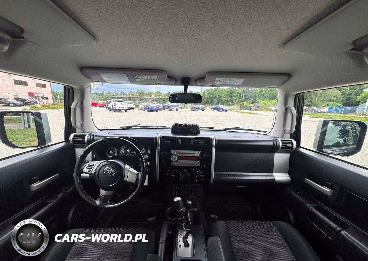 2008 Toyota Fj Cruiser Base VIN:JTEBU11F58K032394 - 9