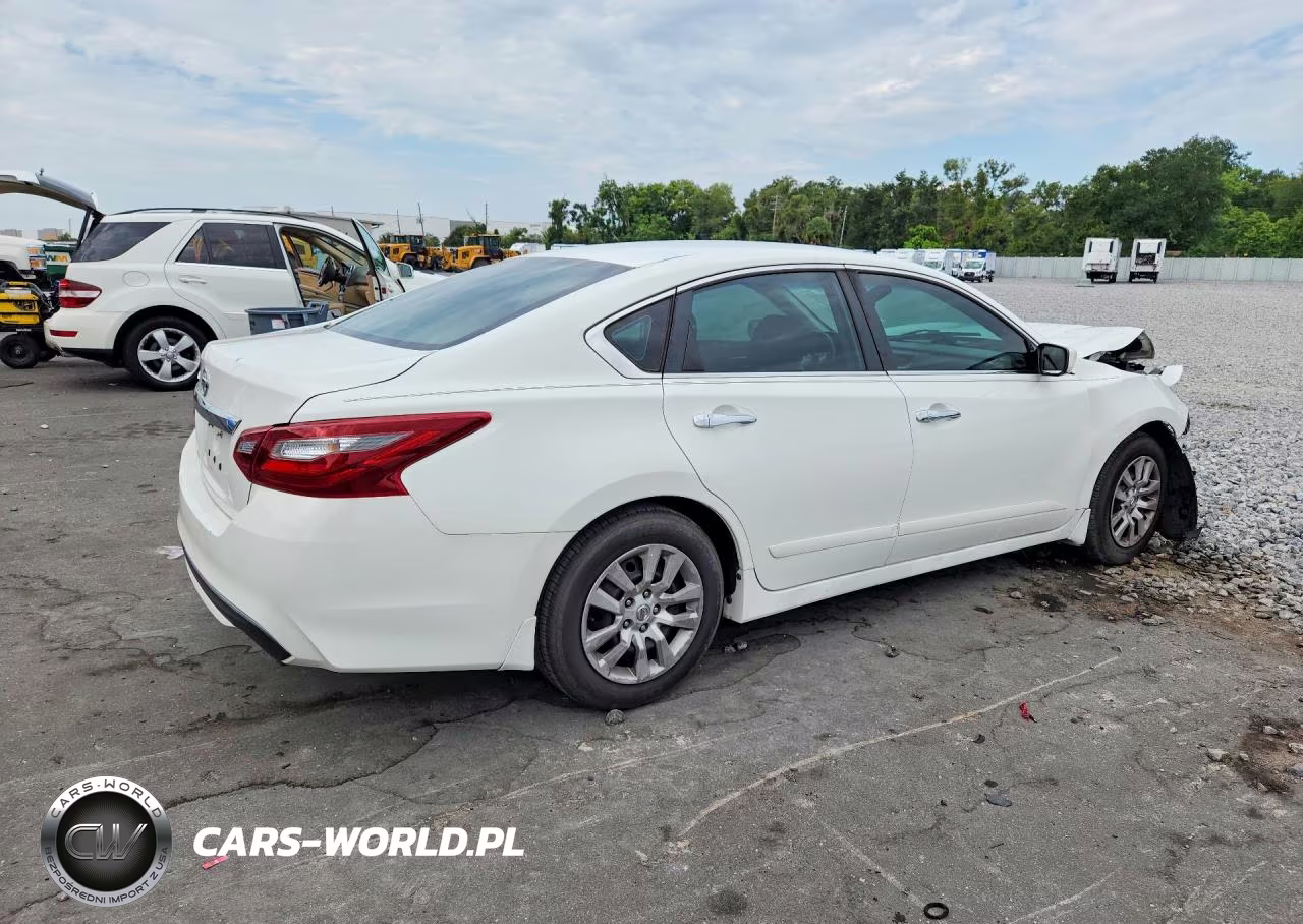 2018 Nissan Altima 2.5 S VIN:1N4AL3AP4JC218666 - 3