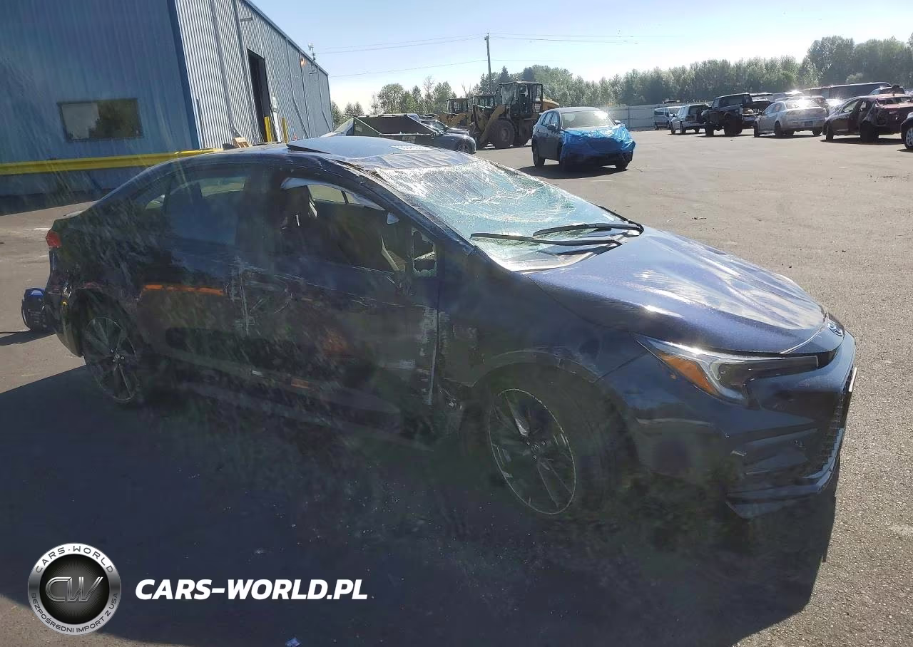 2025 Toyota Corolla Hybrid Se VIN:JTDBDMHE9S3018518 - 4