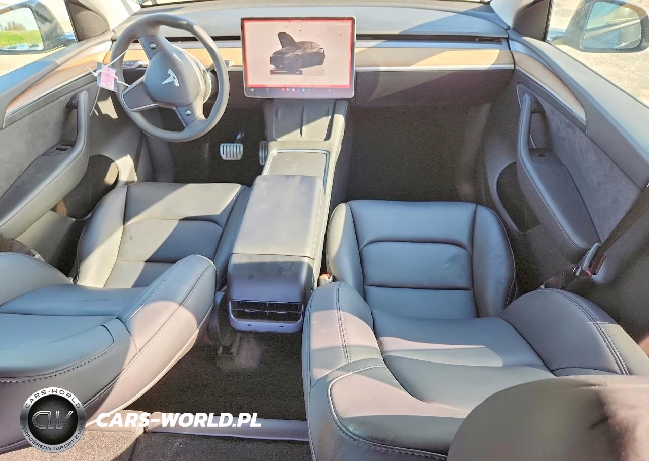 2024 Tesla Model Y VIN:7SAYGDEF1RF057425 - 8