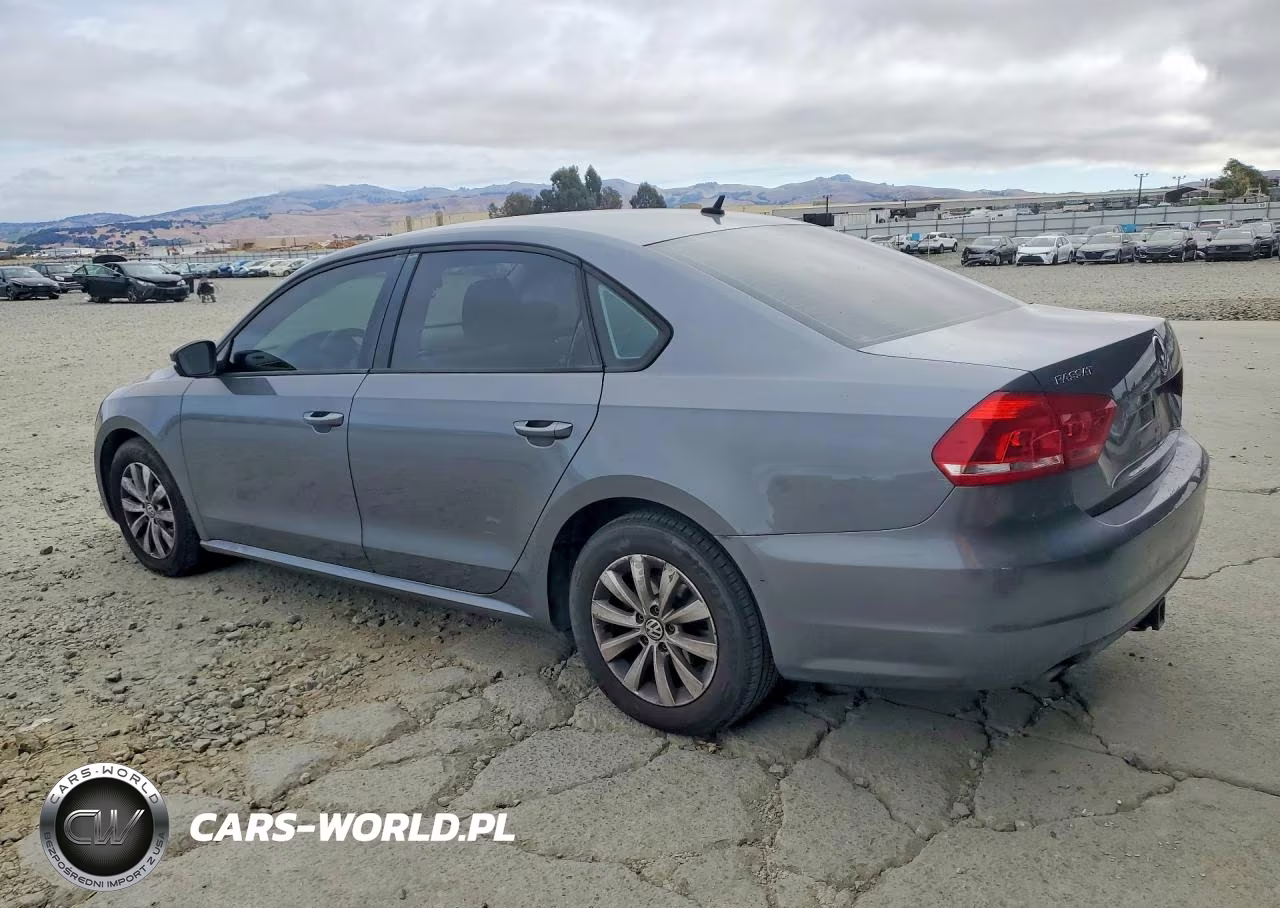 2013 Volkswagen Passat S VIN:1VWAP7A34DC102923 - 2