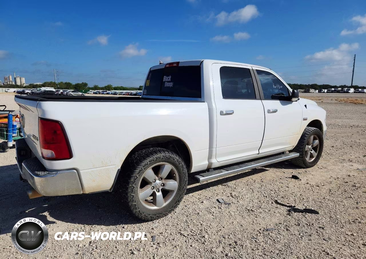 2015 Ram 1500 Slt VIN:1C6RR7LT0FS717952 - 3