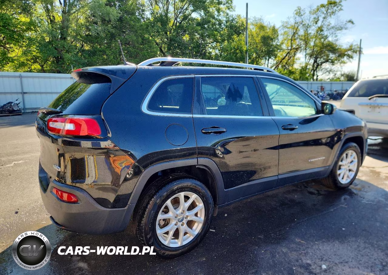 2016 Jeep Cherokee Latitude VIN:1C4PJMCB0GW213800 - 3
