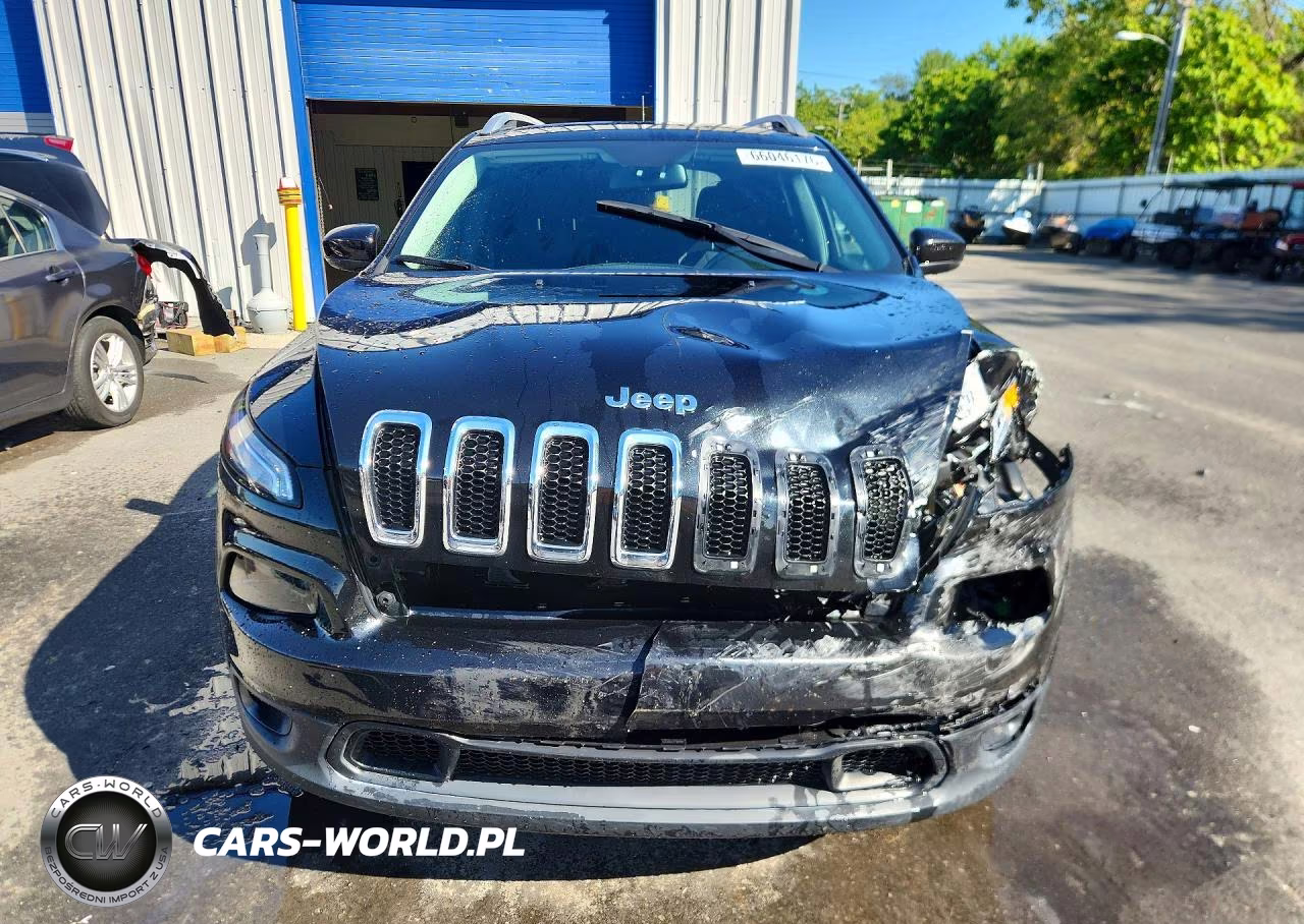 2016 Jeep Cherokee Latitude VIN:1C4PJMCB0GW213800 - 5