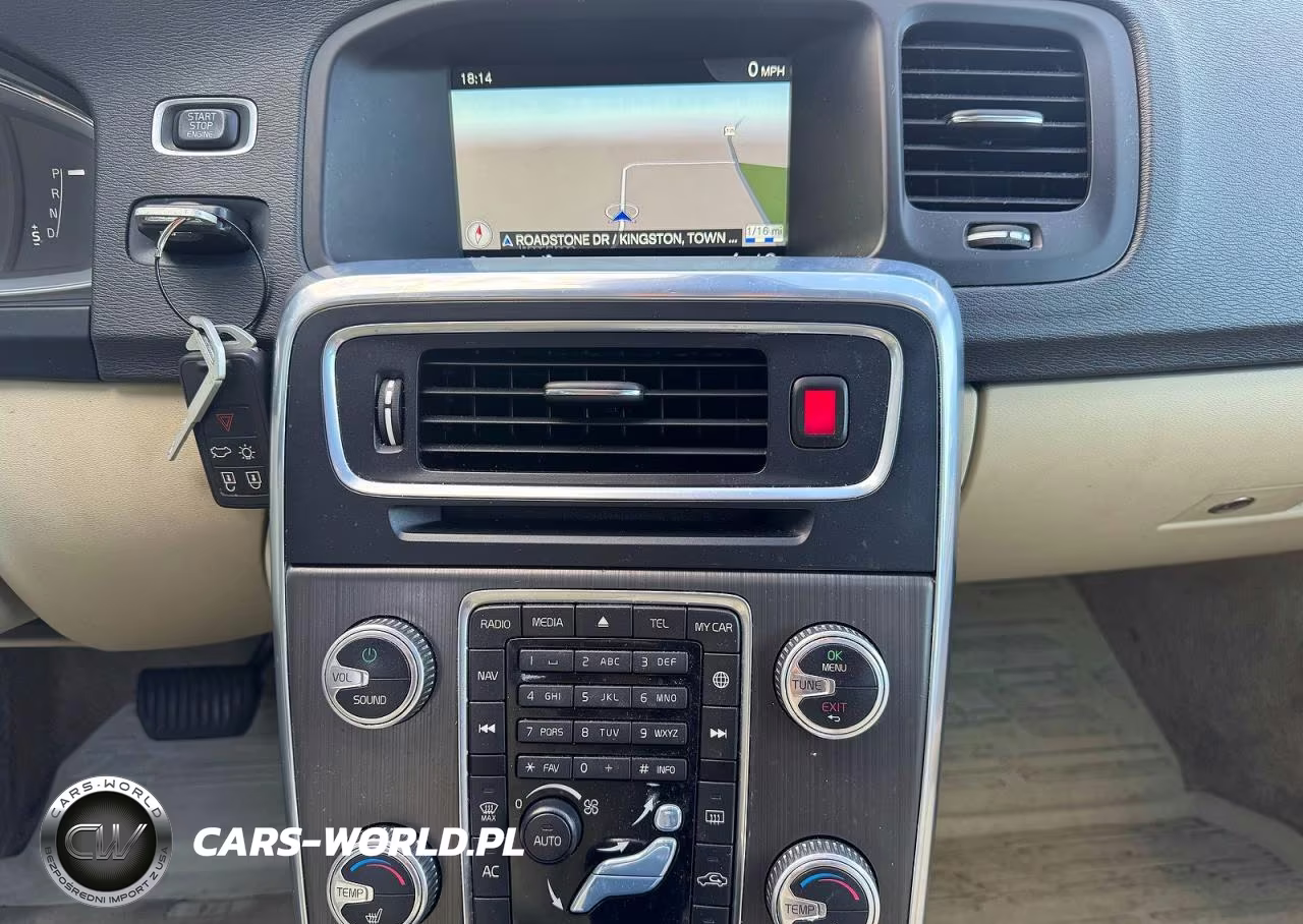 2015 Volvo V60 Premier VIN:YV140MEK6F1254733 - 10