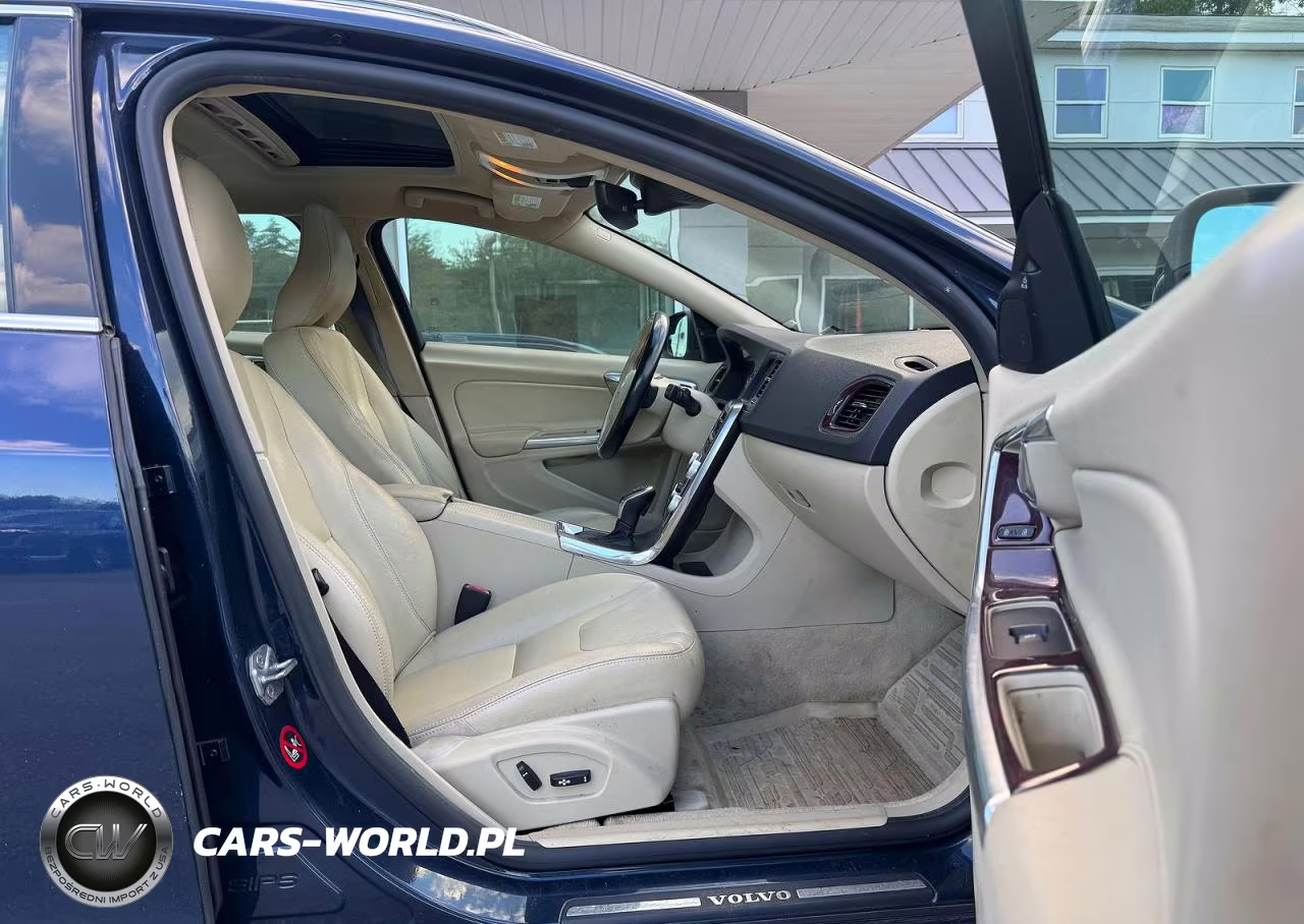 2015 Volvo V60 Premier VIN:YV140MEK6F1254733 - 5