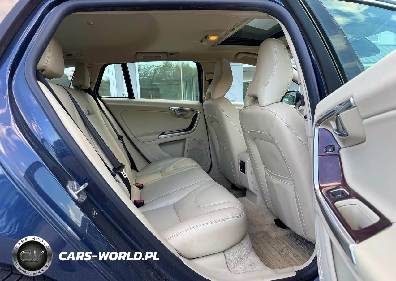 2015 Volvo V60 Premier VIN:YV140MEK6F1254733 - 6