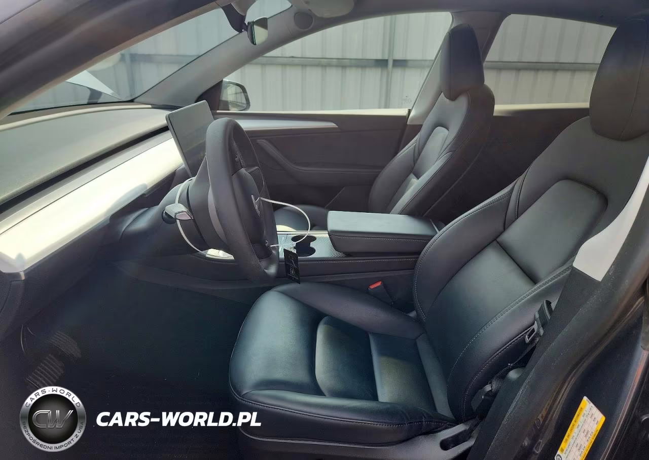 2023 Tesla Model Y VIN:7SAYGDED1PF943952 - 7