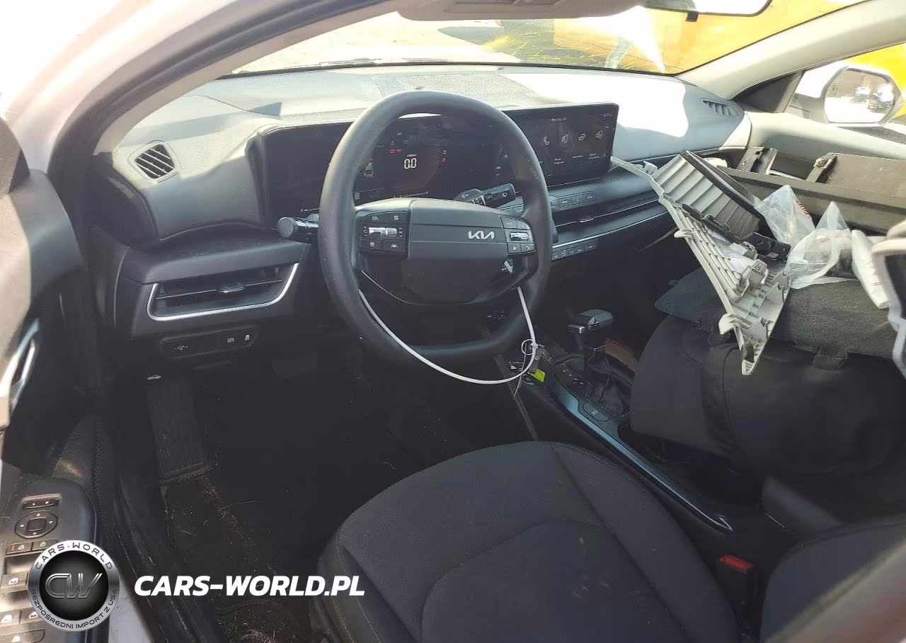 2025 Kia K4 Lx VIN:3KPFT4DE5SE062454 - 8