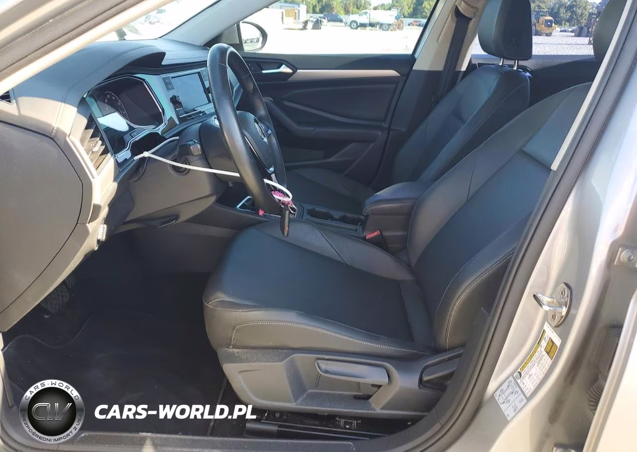 2019 Volkswagen Jetta S VIN:3VWCB7BU8KM220421 - 7