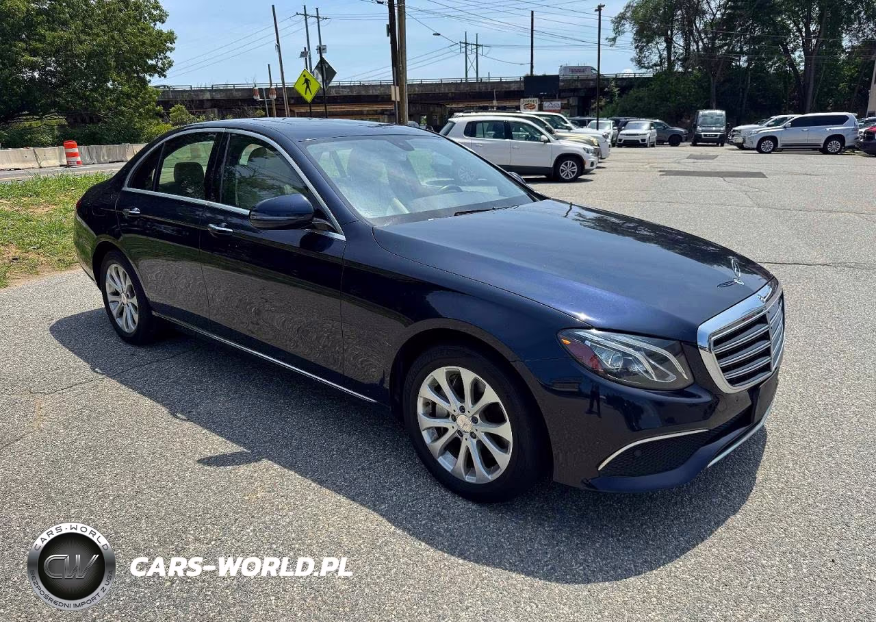 2017 Mercedes-Benz E 300 4Matic