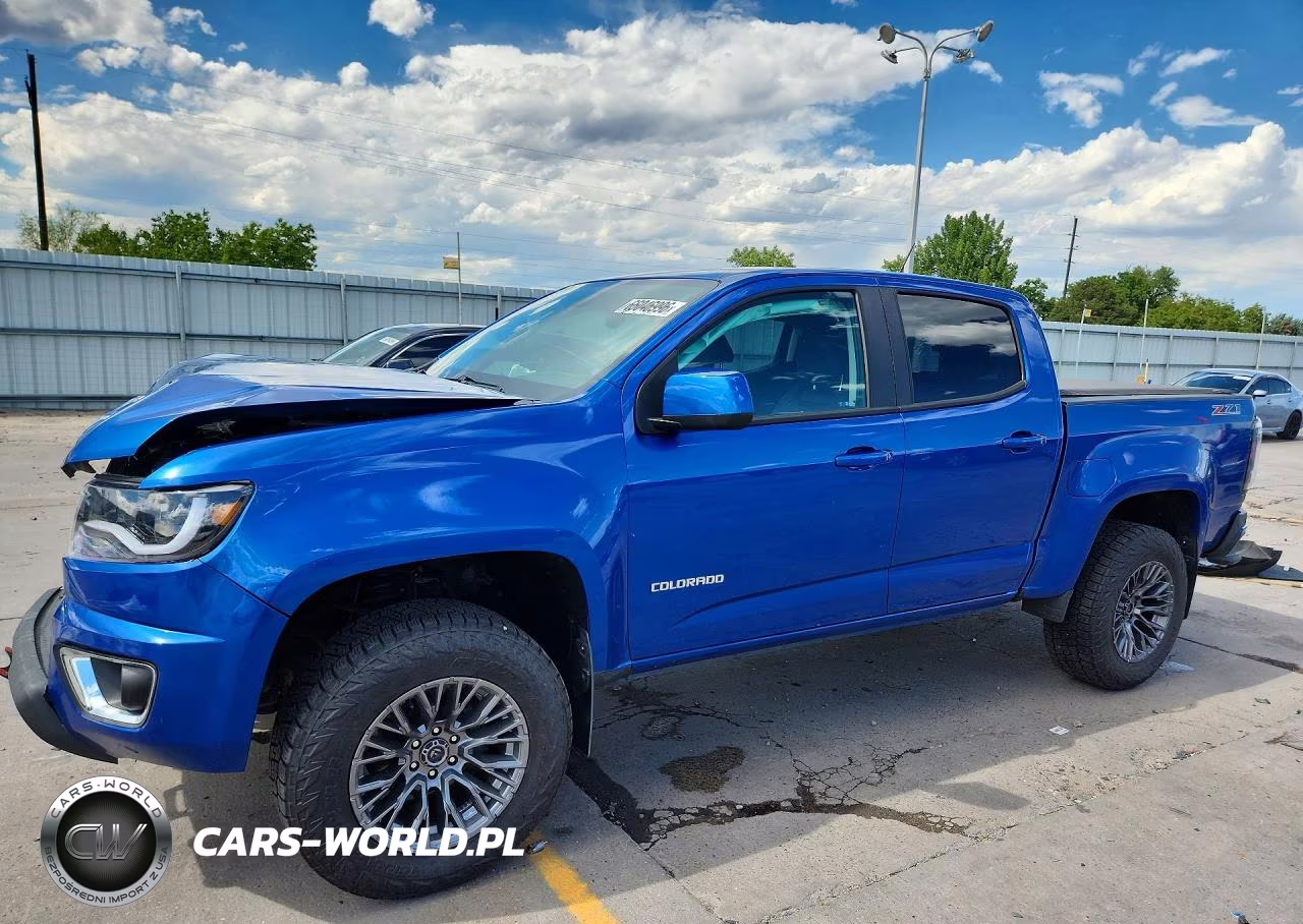 2018 Chevrolet Colorado Z71 VIN:1GCGTDEN2J1112067 - 1