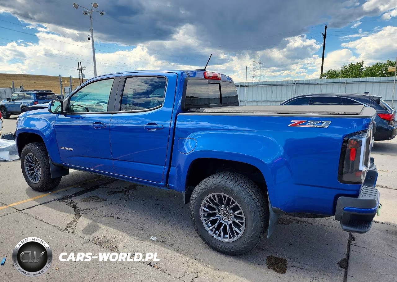 2018 Chevrolet Colorado Z71 VIN:1GCGTDEN2J1112067 - 2