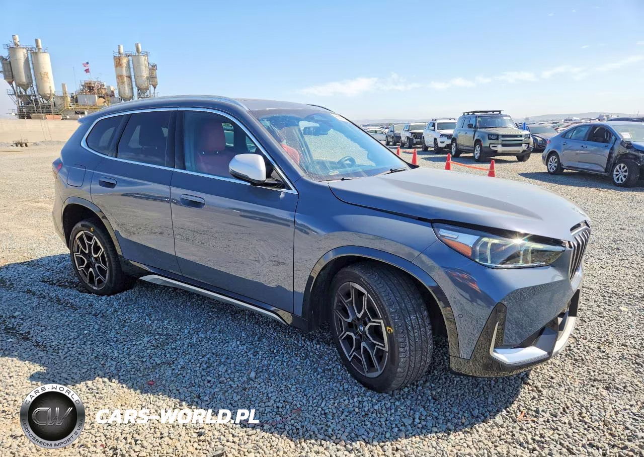 2023 BMW X1 xDrive28I VIN:WBX73EF05P5W47990 - 4
