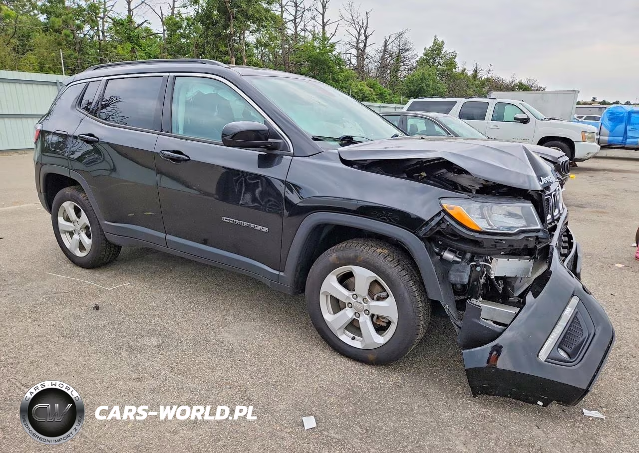 2020 Jeep Compass Latitude VIN:3C4NJDBB2LT115876 - 4