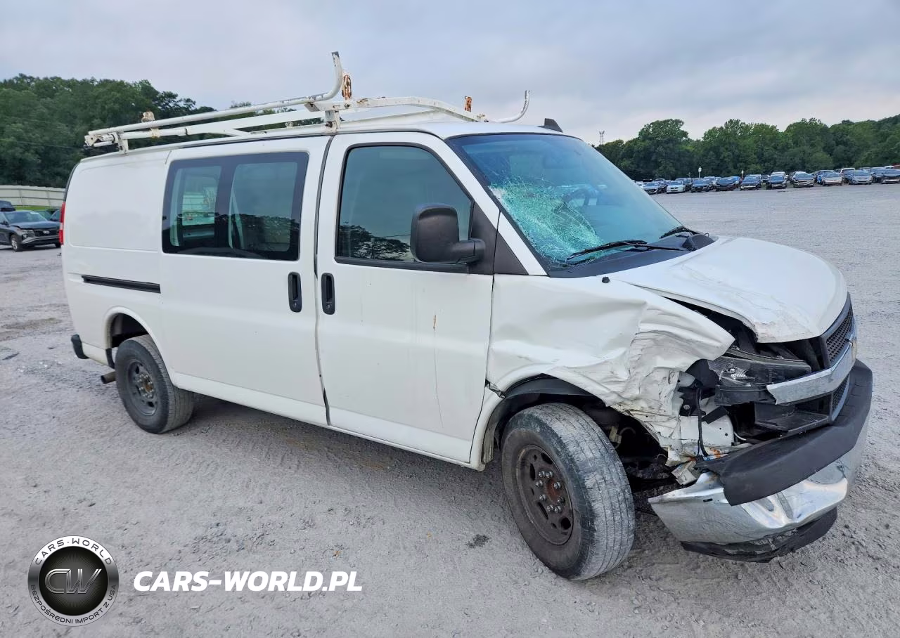 2020 Chevrolet Express 2500 Cargo Delivery Van VIN:1GCWGAFG2L1197087 - 4