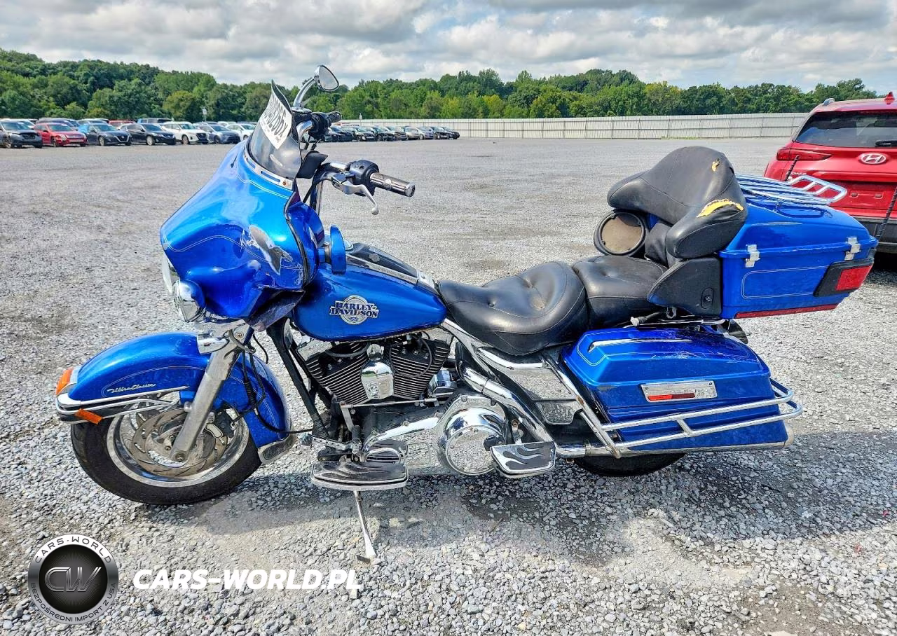 2007 Harley-Davidson Flhtcui VIN:1HD1FC4107Y608201 - 3