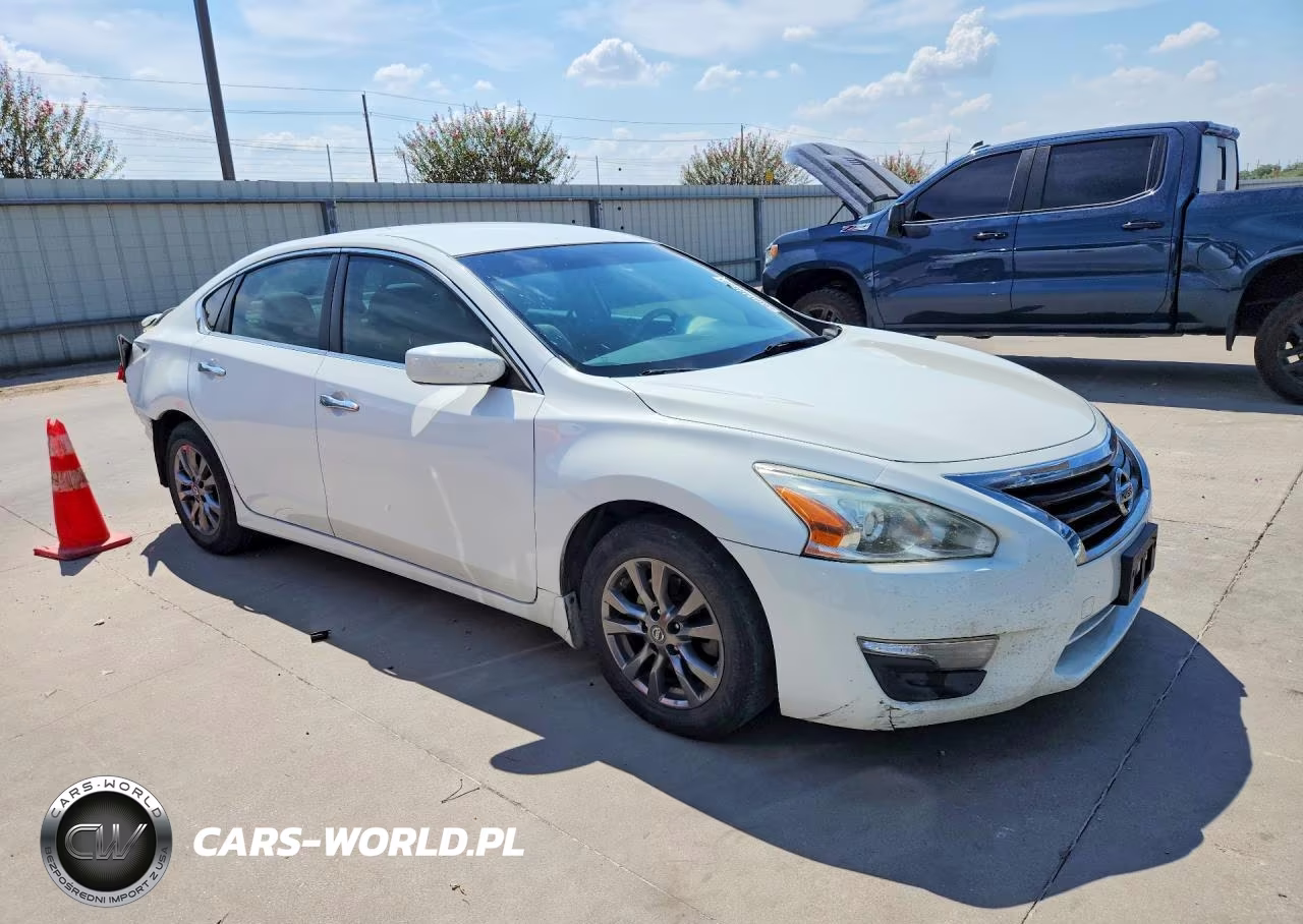 2015 Nissan Altima 2.5 S VIN:1N4AL3AP1FC472634 - 4