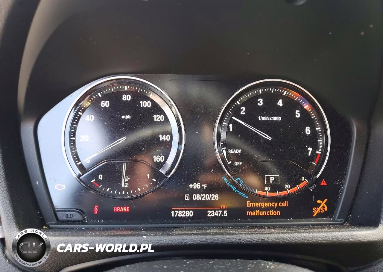 2018 BMW X1 VIN:WBXHU7C38J3H43856 - 9