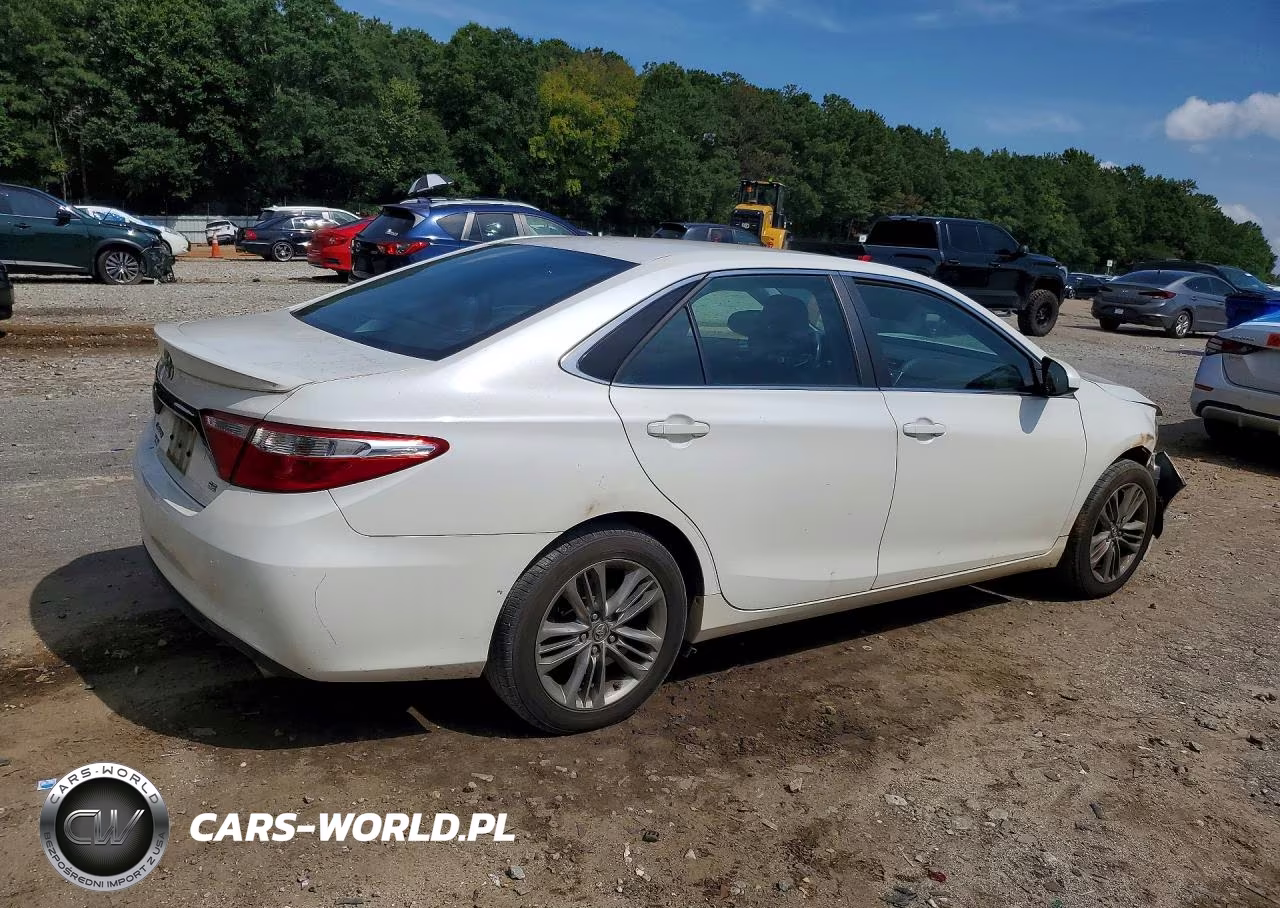 2017 Toyota Camry Se VIN:4T1BF1FK1HU451203 - 3
