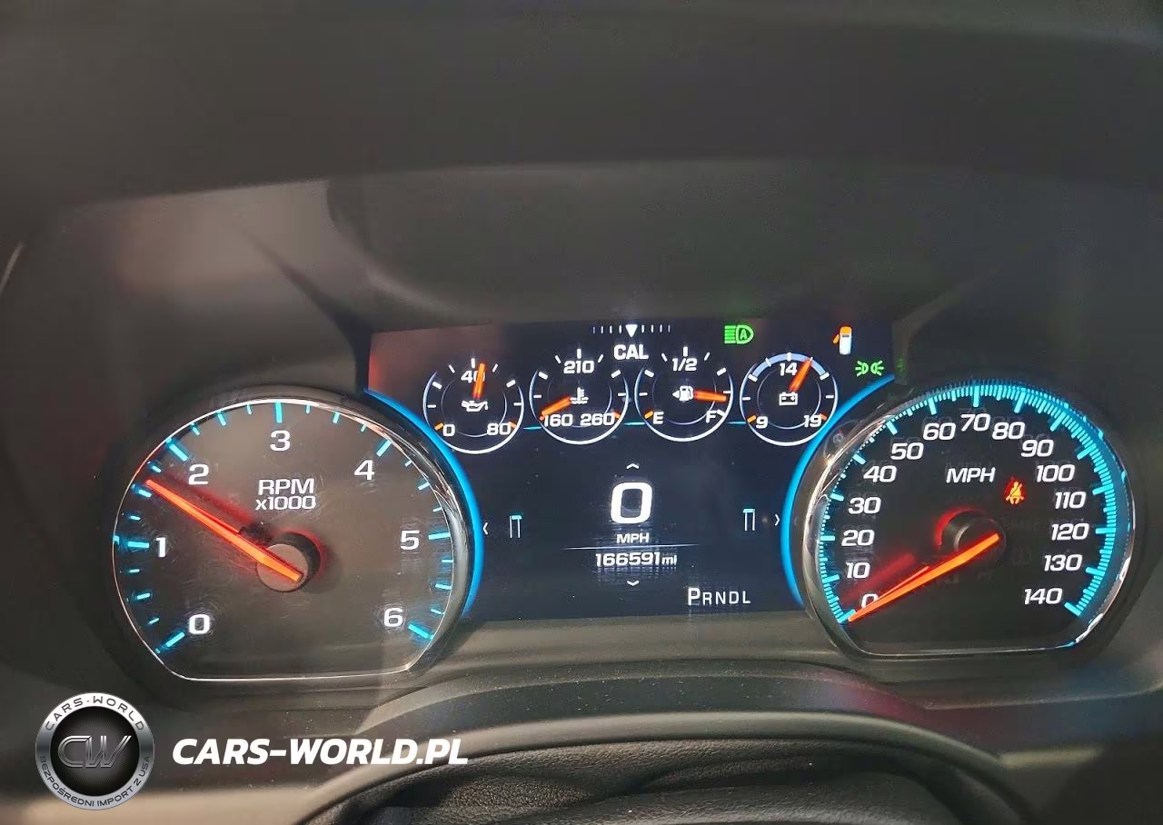 2018 Chevrolet Suburban K1500 Premier VIN:1GNSKJKC5JR109283 - 9