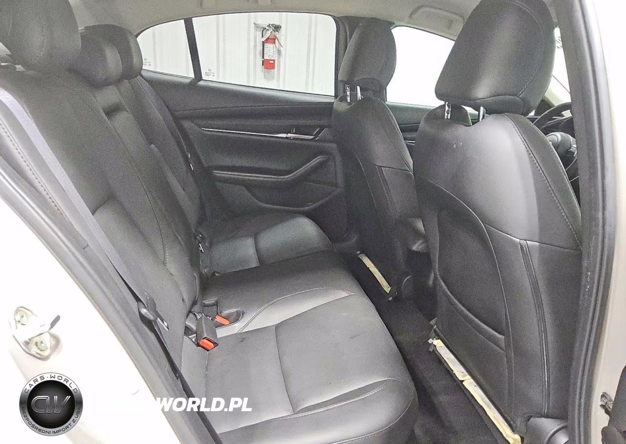 2024 Mazda 3 Select Sport VIN:3MZBPABM7RM431565 - 10