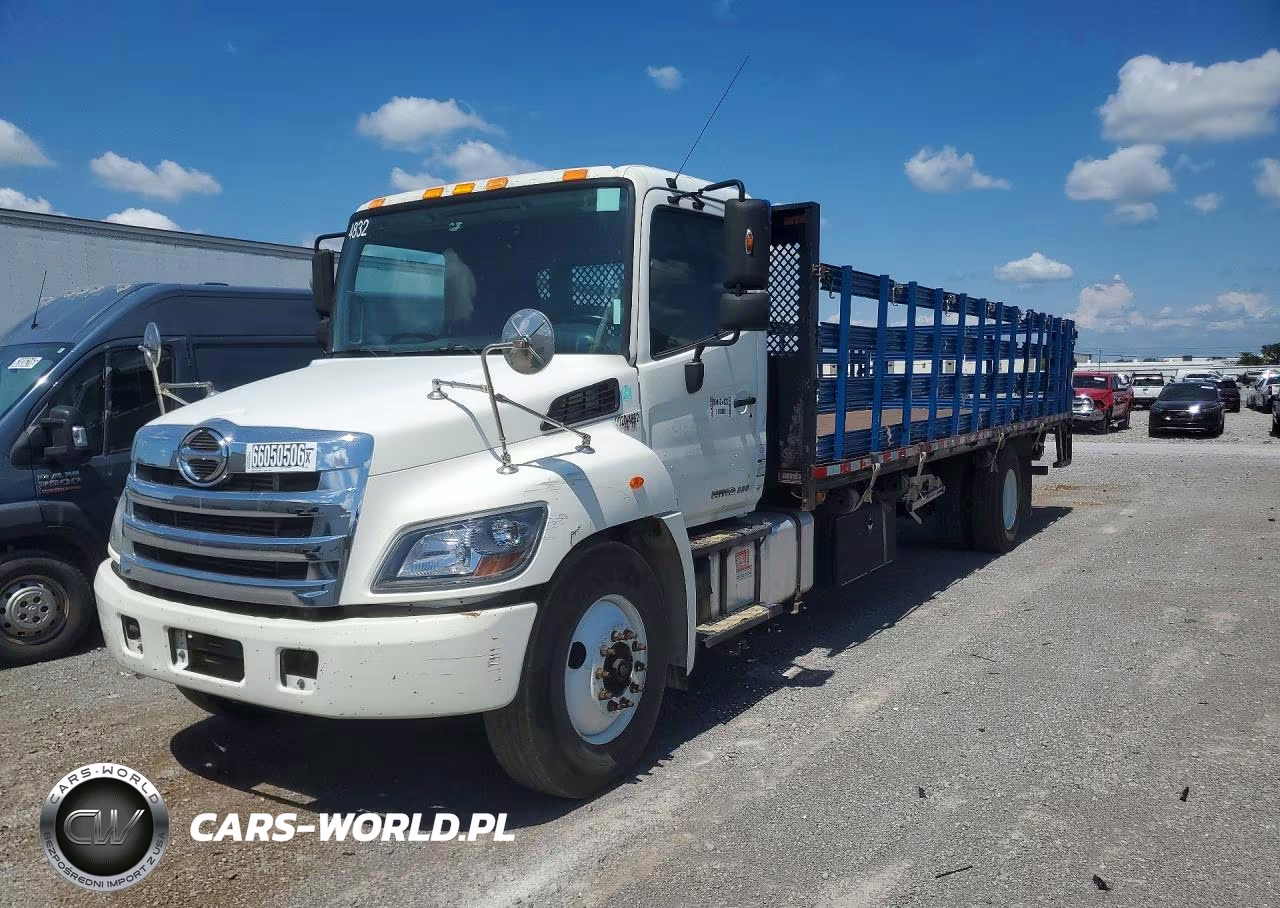2015 Hino 338 Flatbed Truck