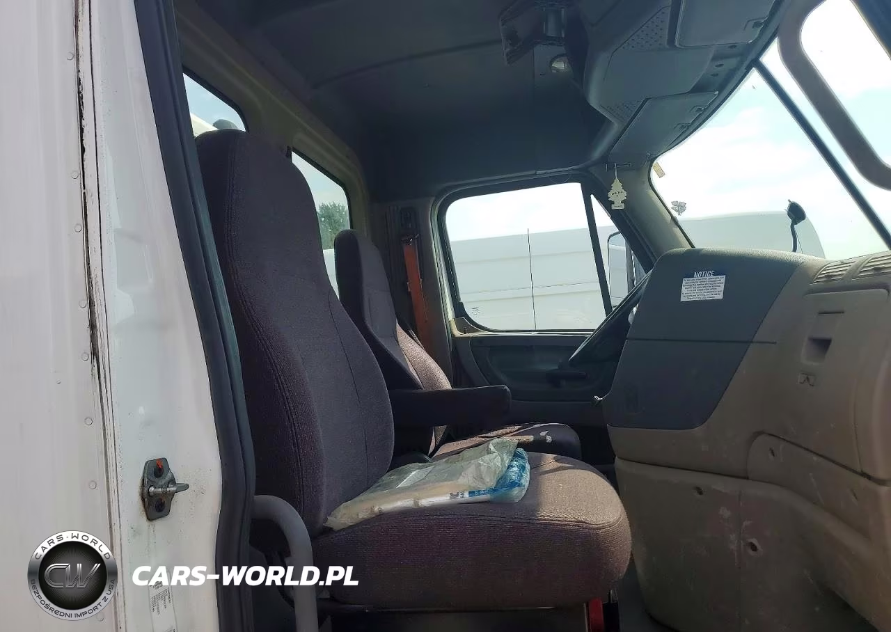 2016 Freightliner Cascadia 125 Semi Truck VIN:3AKJGEBG7GDGV5681 - 10