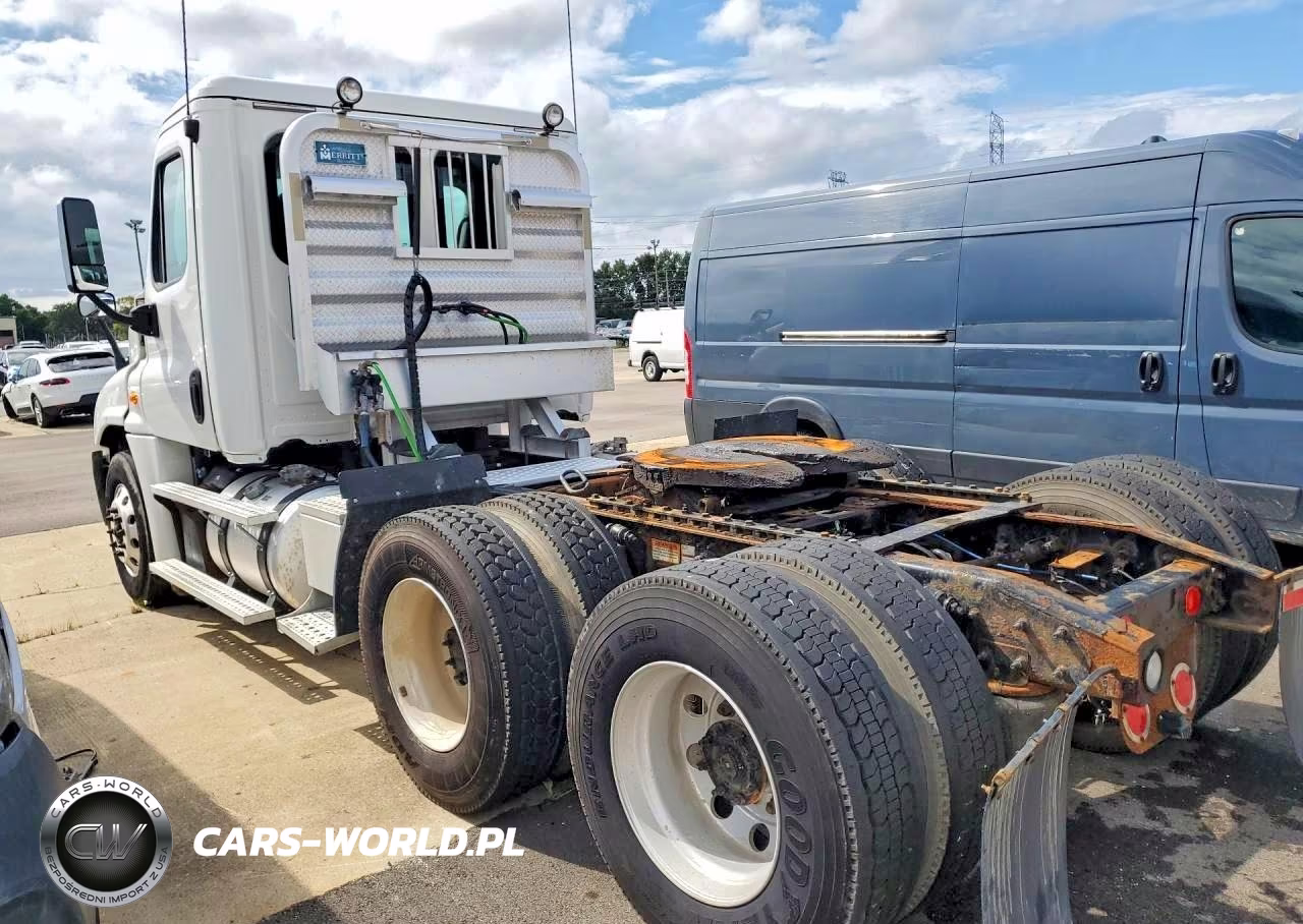 2016 Freightliner Cascadia 125 Semi Truck VIN:3AKJGEBG7GDGV5681 - 2
