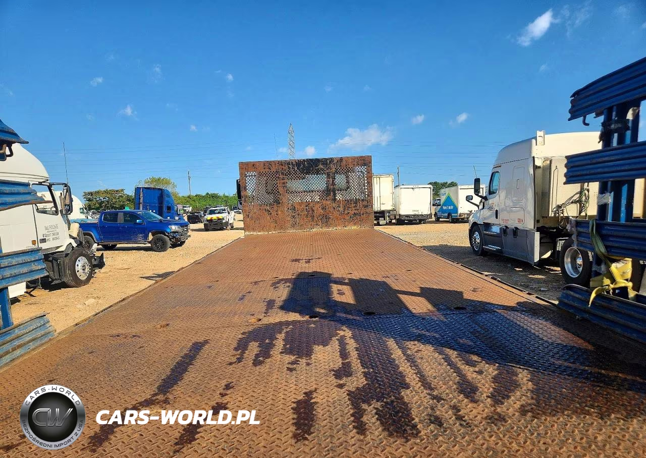 2016 Freightliner Business Class M2 Flatbed Truck VIN:1FVHCYCY0GHHD1519 - 10