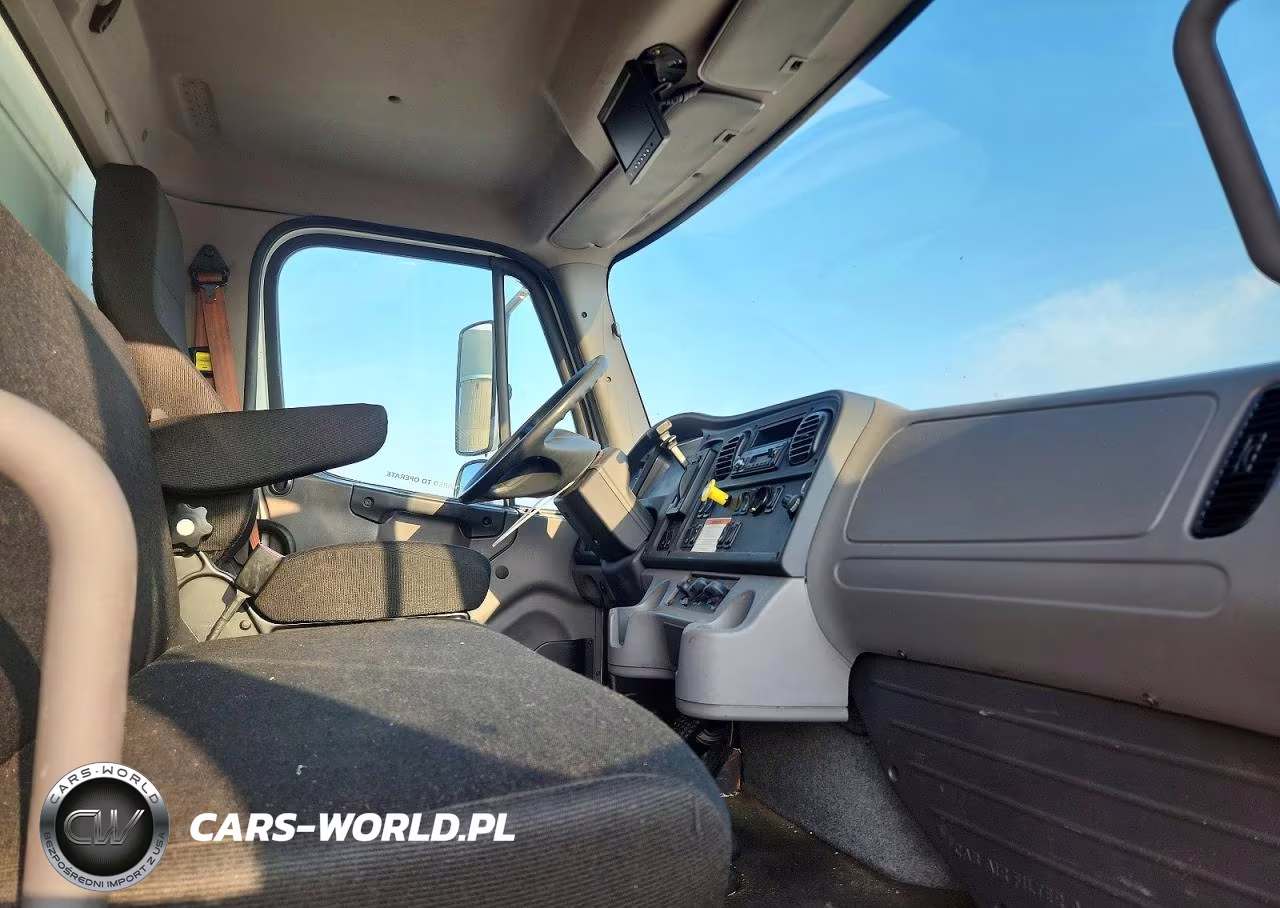 2016 Freightliner Business Class M2 Box Truck VIN:1FVACXDT8GHHH8988 - 11