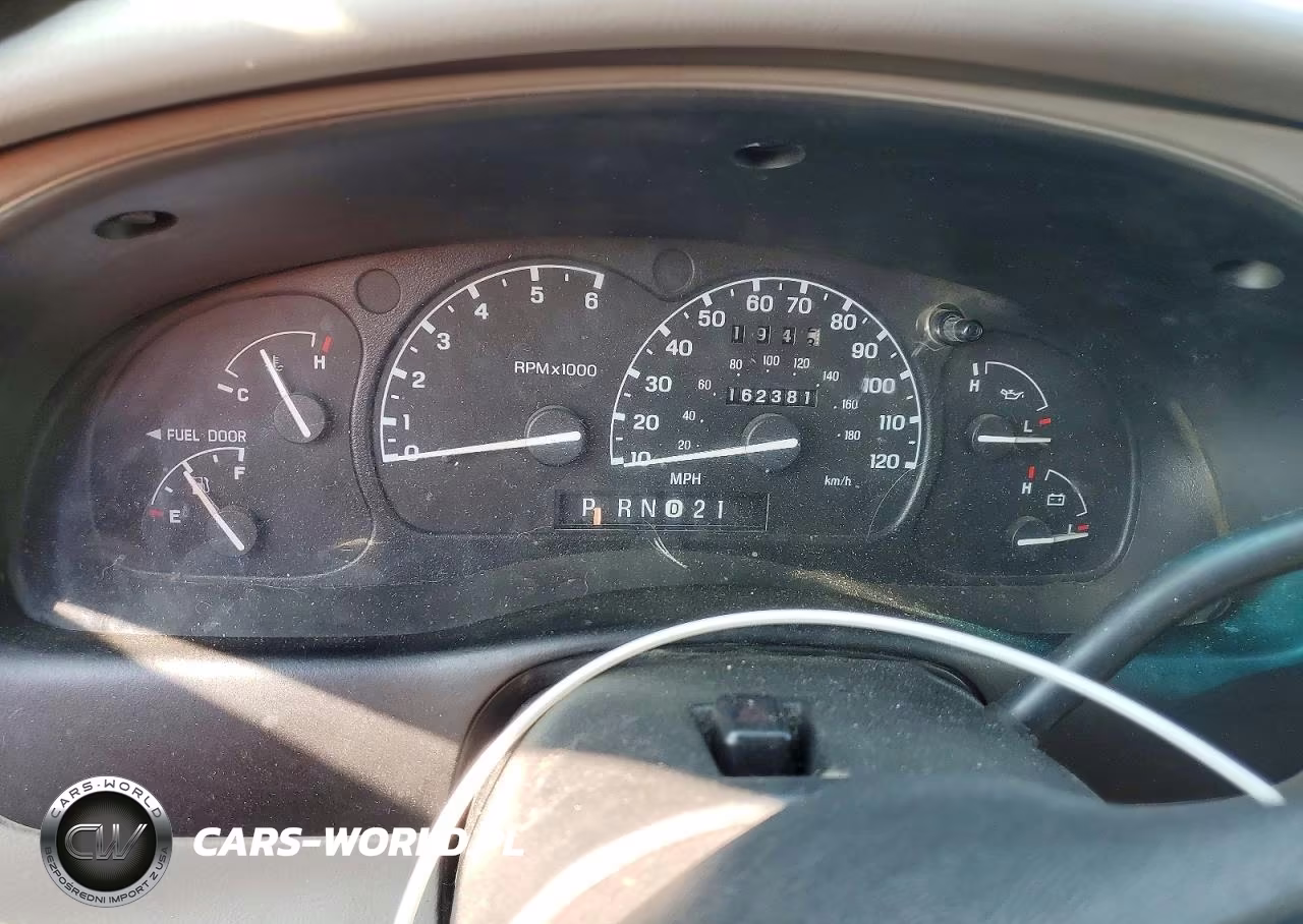 2000 Ford Explorer Xlt VIN:1FMZU83P9YZB75255 - 9