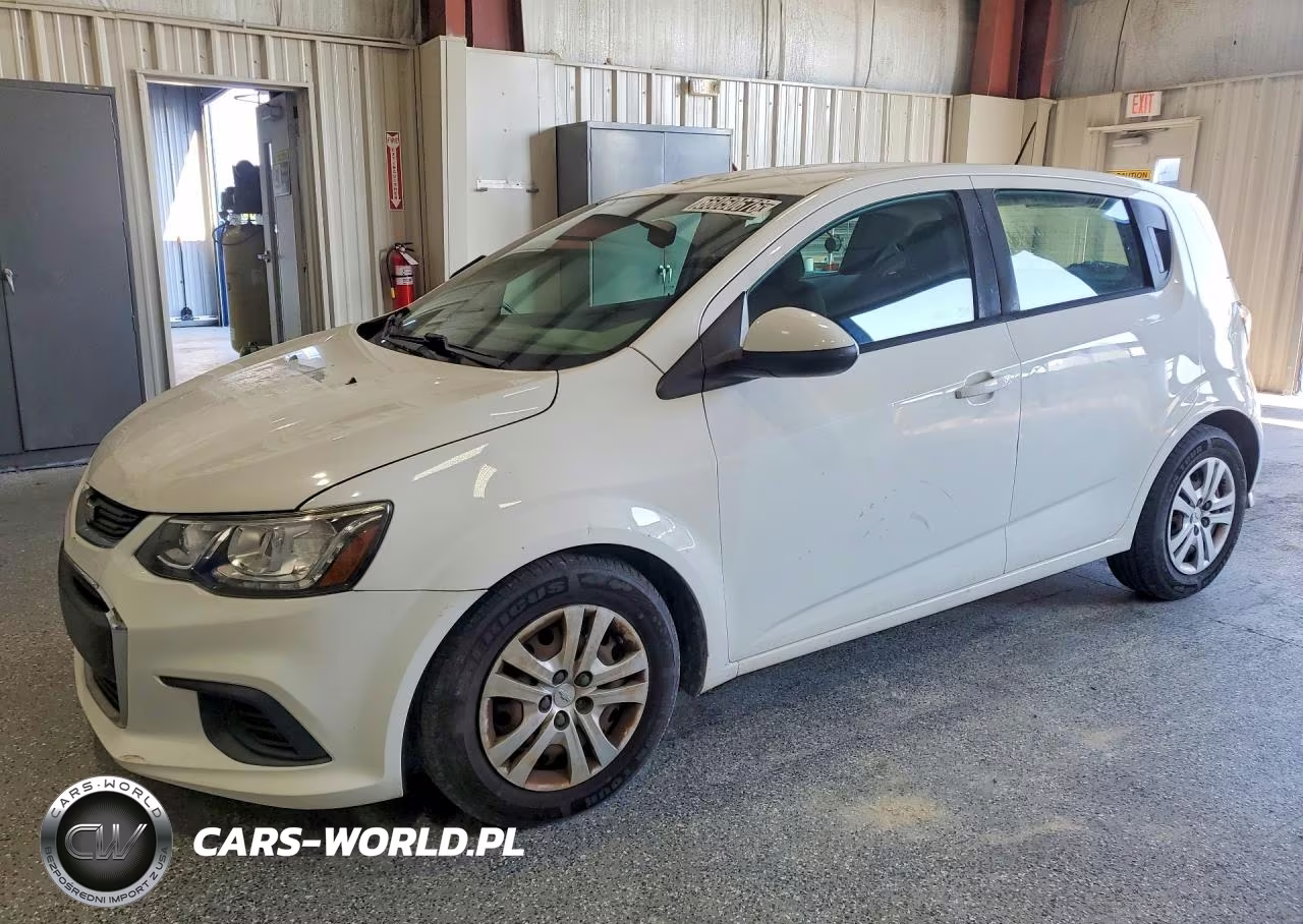 2019 Chevrolet Sonic – zdjęcie 1 z 12