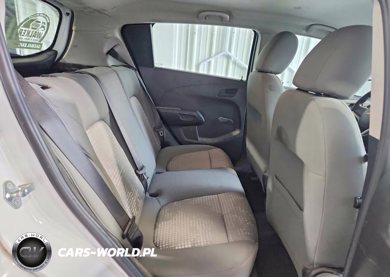 2019 Chevrolet Sonic VIN:1G1JG6SB3K4133583 - 10
