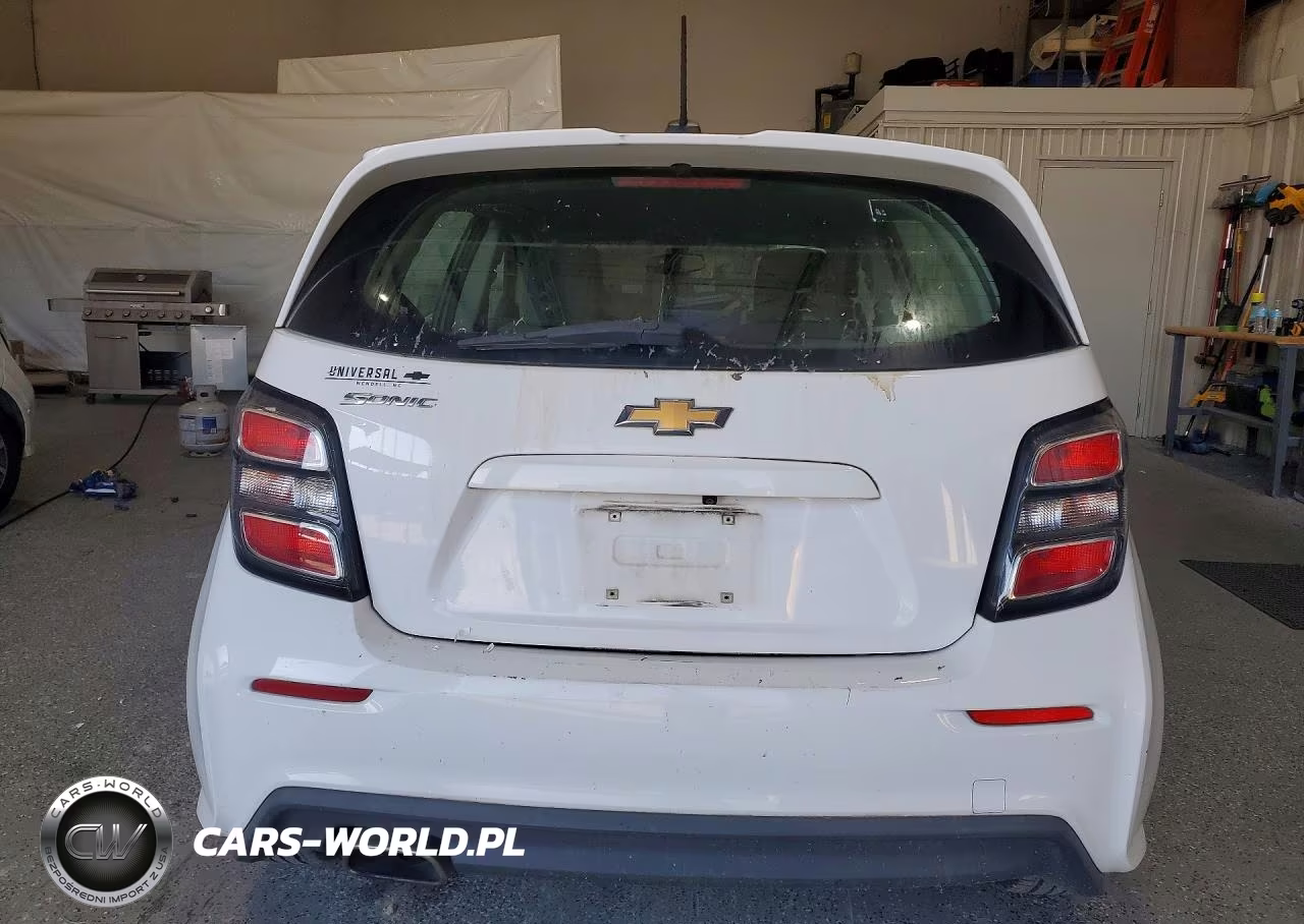 2019 Chevrolet Sonic VIN:1G1JG6SB3K4133583 - 6