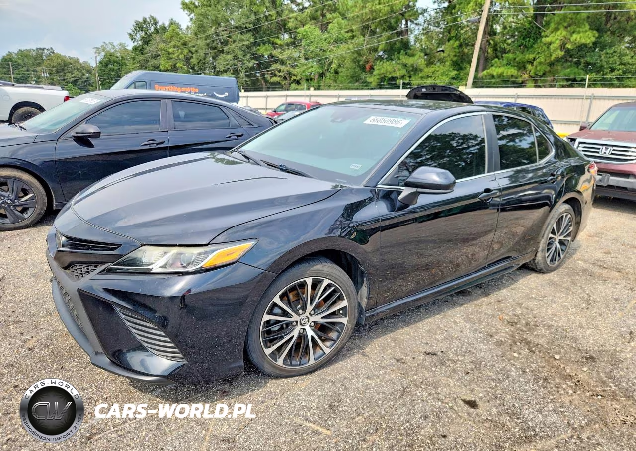 2019 Toyota Camry Se – zdjęcie 1 z 12