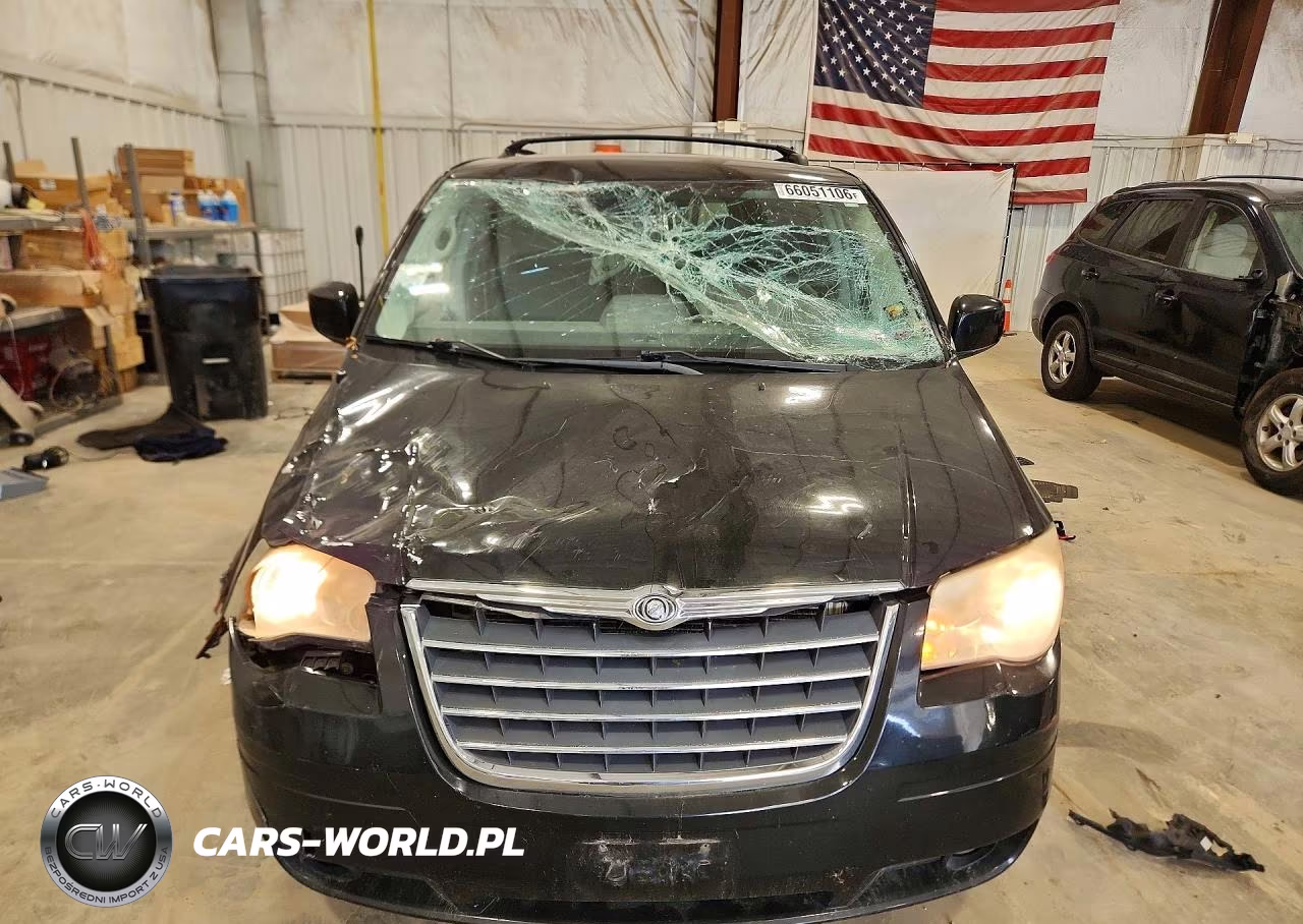 2010 Chrysler Town & Country Touring VIN:2A4RR5D14AR431987 - 5