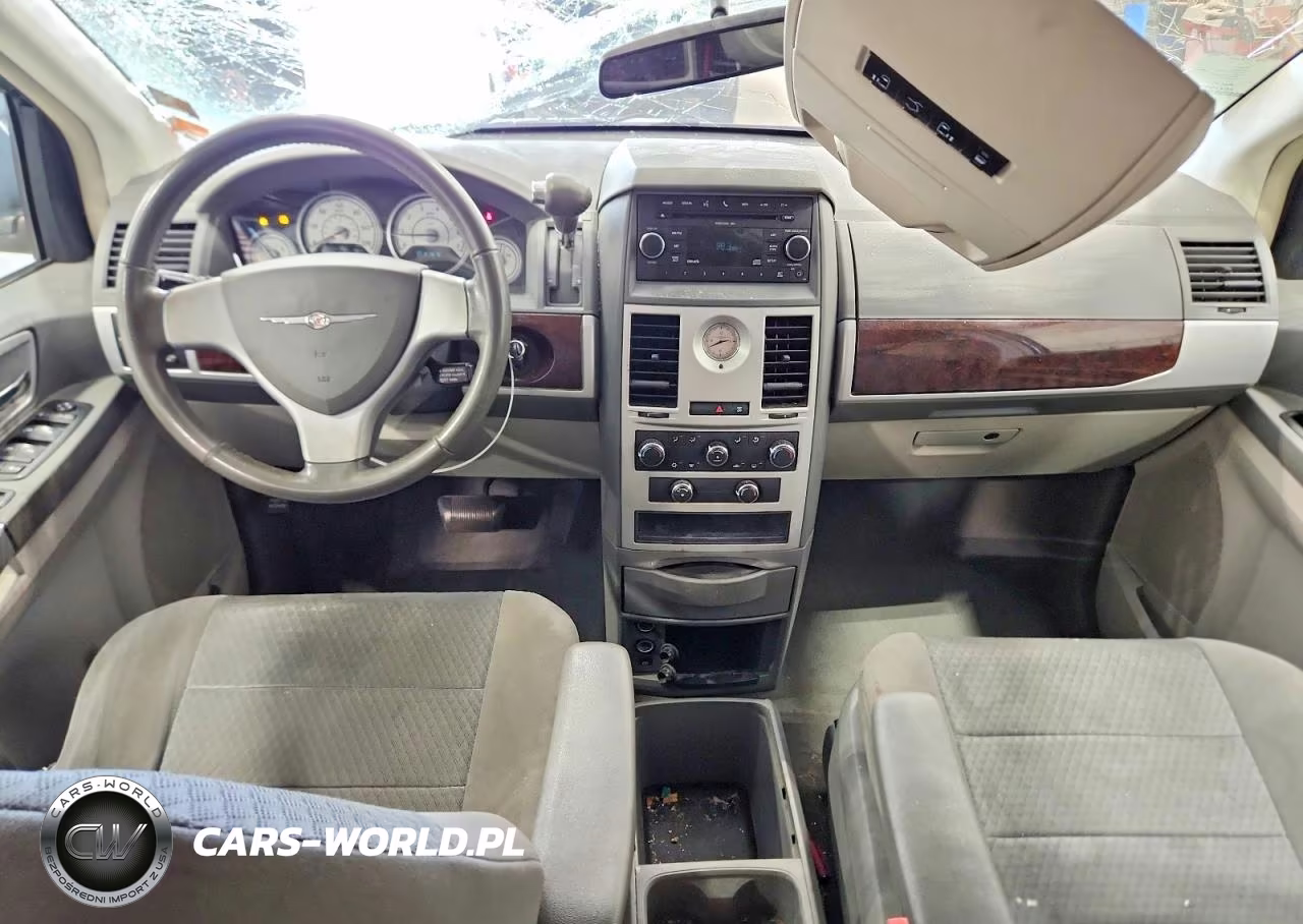 2010 Chrysler Town & Country Touring VIN:2A4RR5D14AR431987 - 8