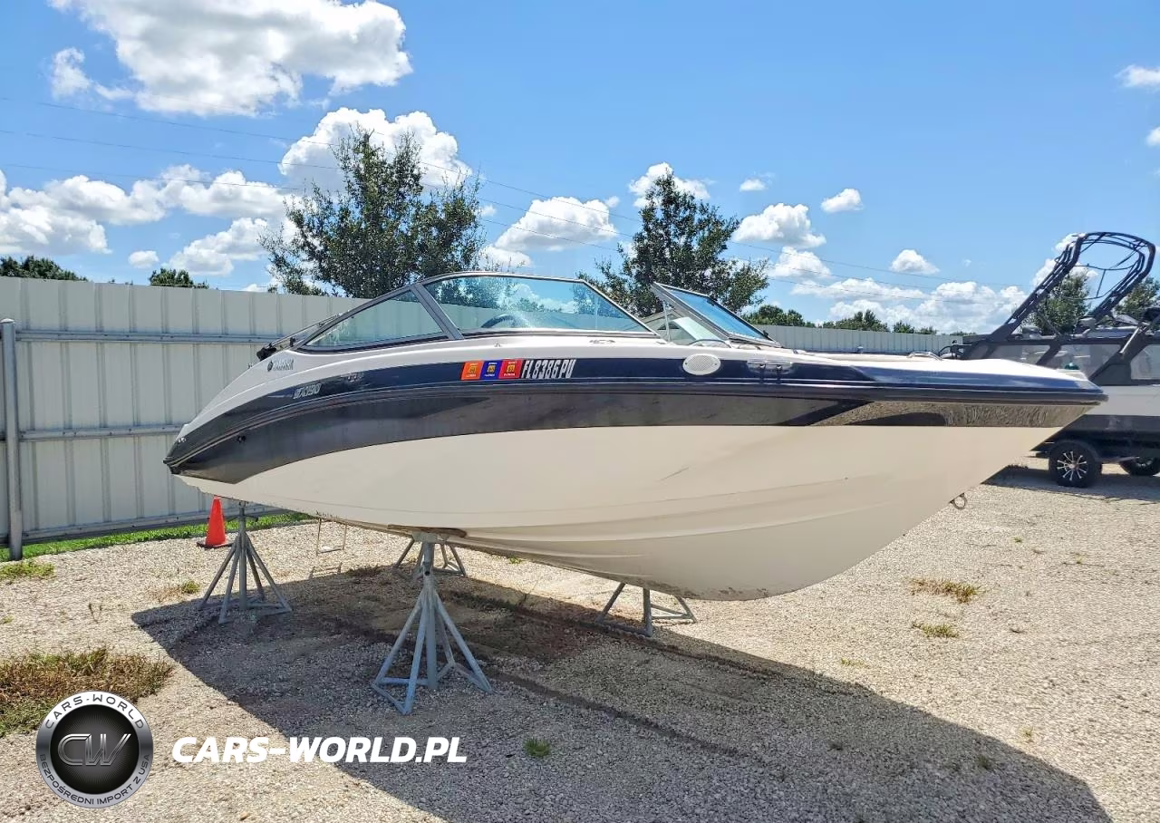 2015 Yma Boat