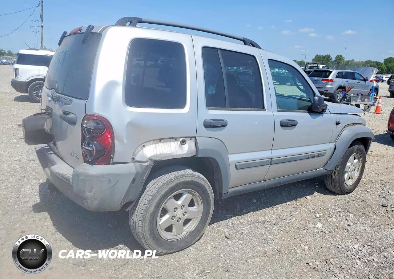 2005 Jeep Liberty Sport VIN:1J8GL485X5W700215 - 3