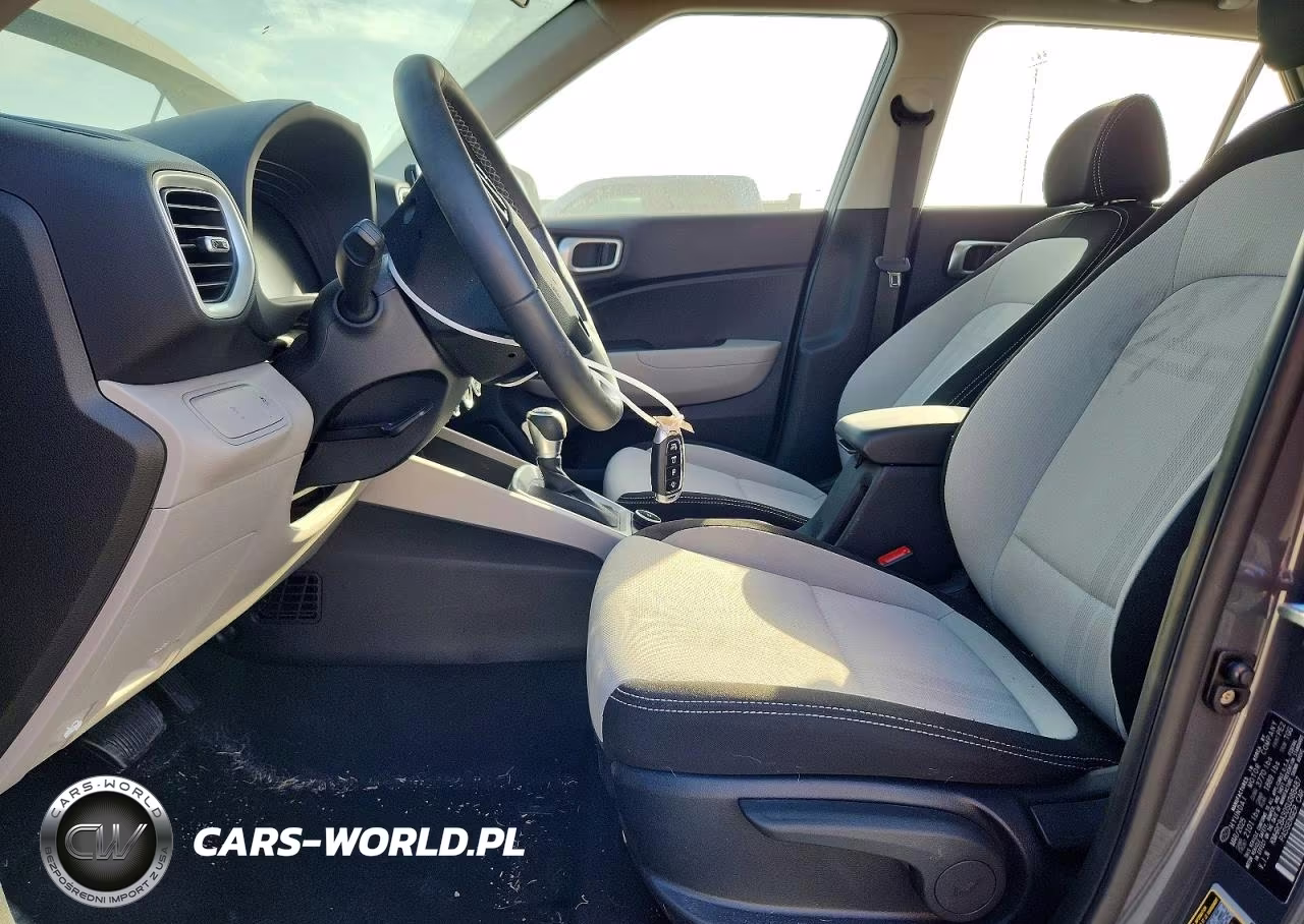 2025 Hyundai Venue Sel VIN:KMHRC8A30SU388487 - 7