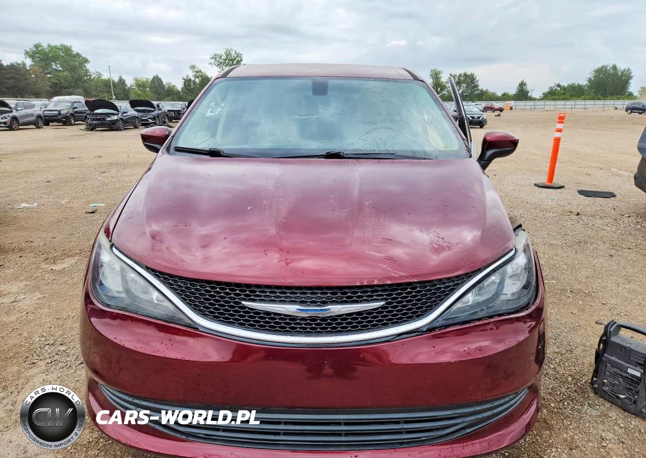 2017 Chrysler Pacifica Lx VIN:2C4RC1CG0HR509133 - 5
