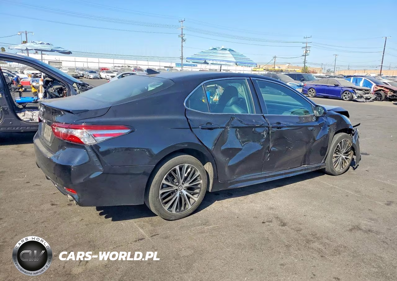 2019 Toyota Camry Se VIN:4T1B11HK1KU688454 - 3