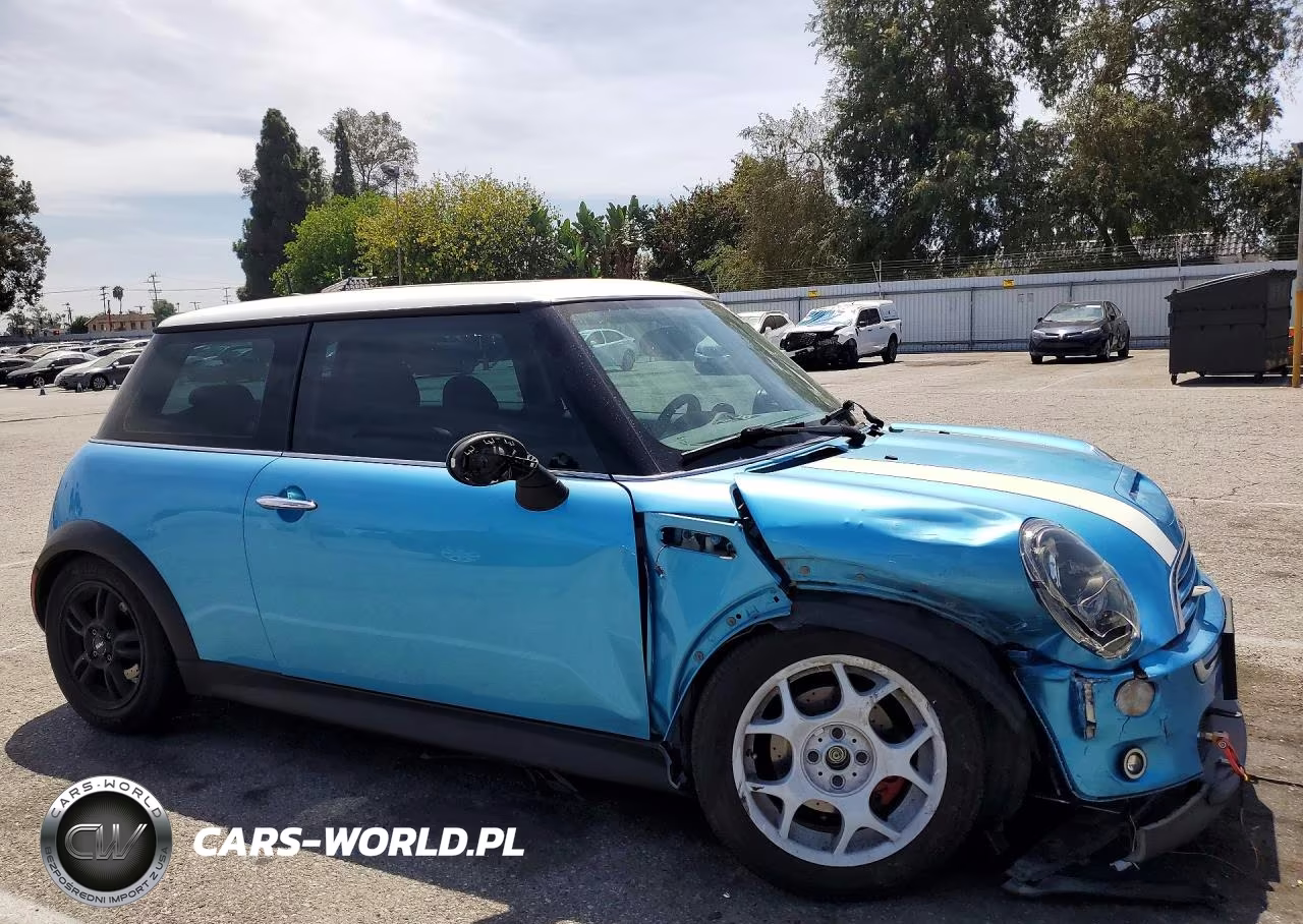 2005 Mini Cooper S VIN:WMWRE33435TD94589 - 4