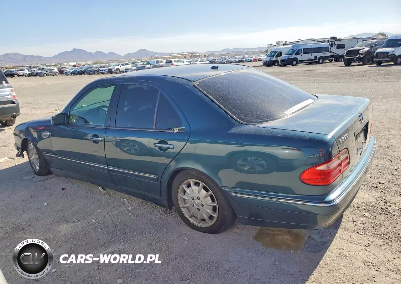 2000 Mercedes-Benz E 320 VIN:WDBJF65J8YB161296 - 2
