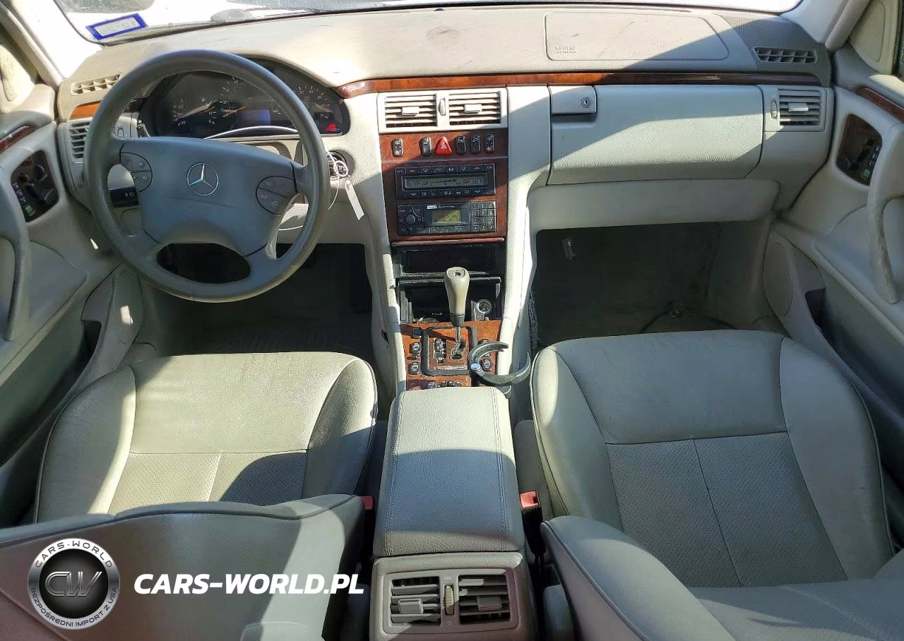 2000 Mercedes-Benz E 320 VIN:WDBJF65J8YB161296 - 8